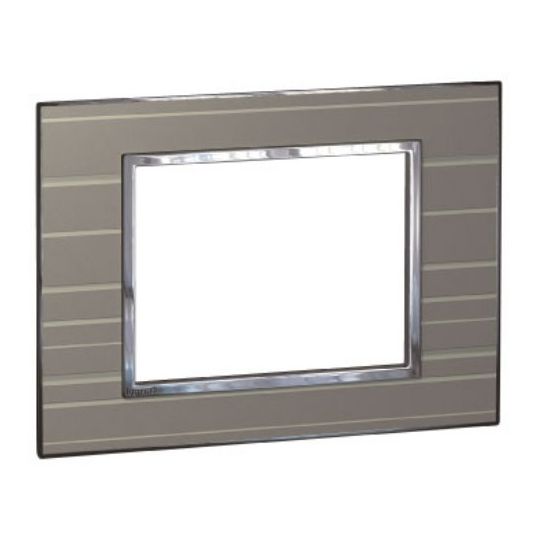 Legrand_576472.jpg