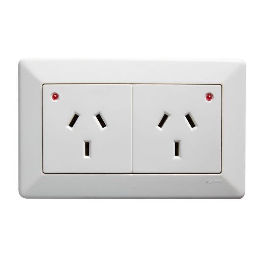 Legrand_CM777AWE.jpg